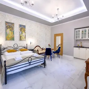 Wrona De Luxe Apartamento Cracovia