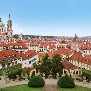 Historical Place Under Castle Apartamento Praga